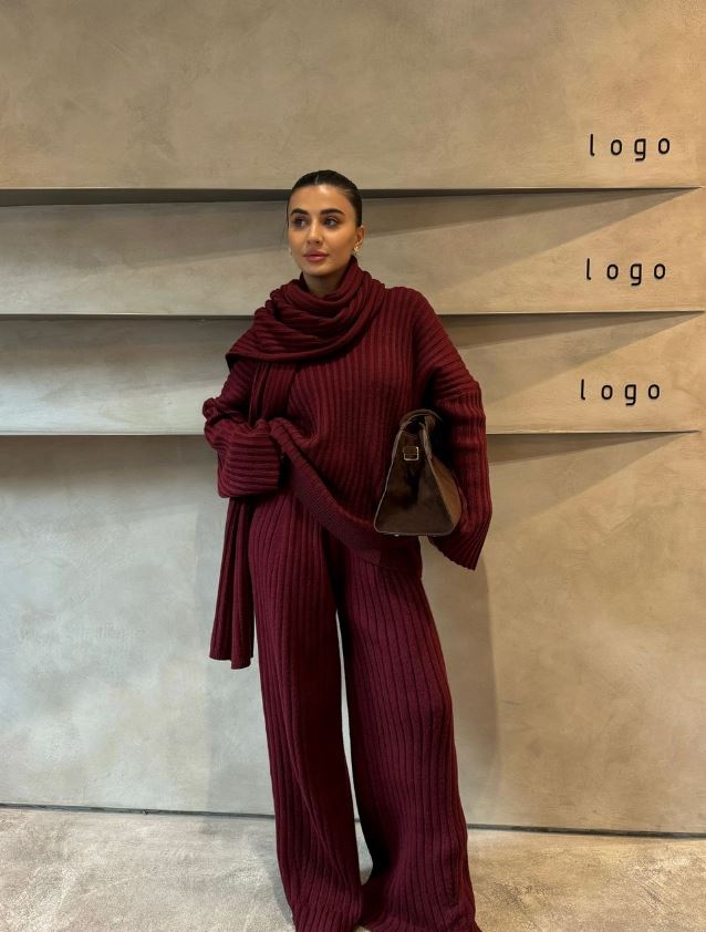 Jeannie - Burgundy set with sweater and wide leg pants
